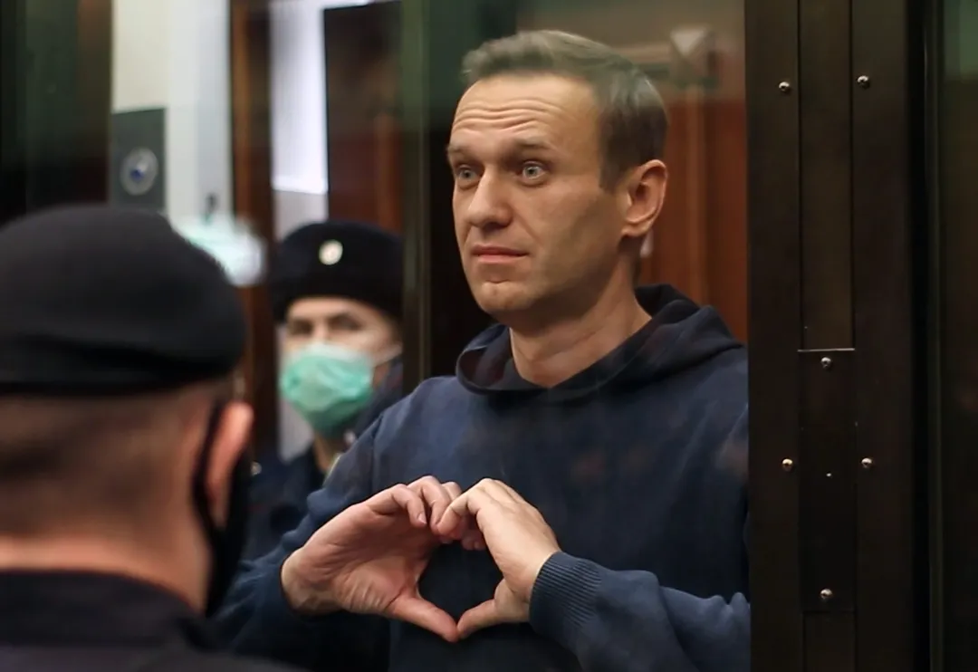 Заседание по замене Алексею Навальному условного срока на реальный по делу «Ив Роше»