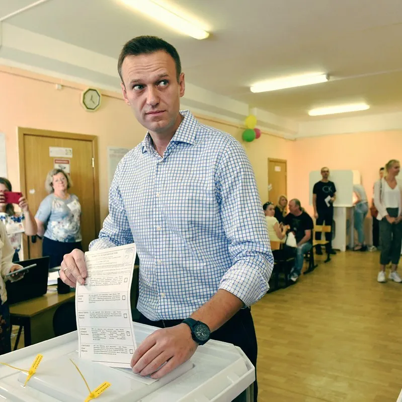 Ух, ну и денёк вчера был. А ночка потом - когда единороссы бросились…