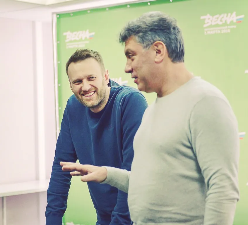 Перед маршем "Весна" Немцов пришёл на встречу с волонтёрами в офис ФБК. Мы…