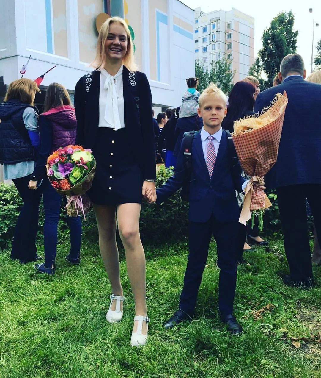 "The Navalny family, who moved to the United States," is getting ready for the first day of school at St. Patrick School…