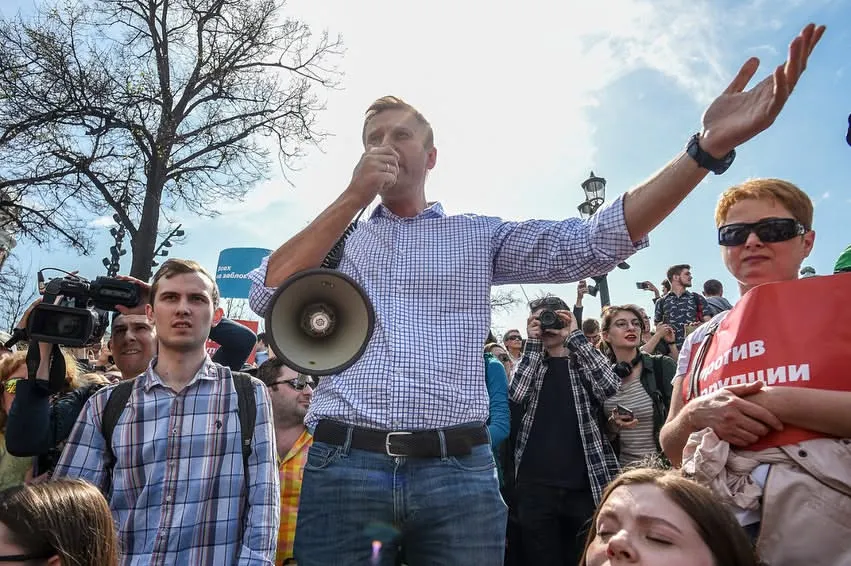 От Владивостока до Калининграда! #ОнНамНеЦарь #автоответчикнавального