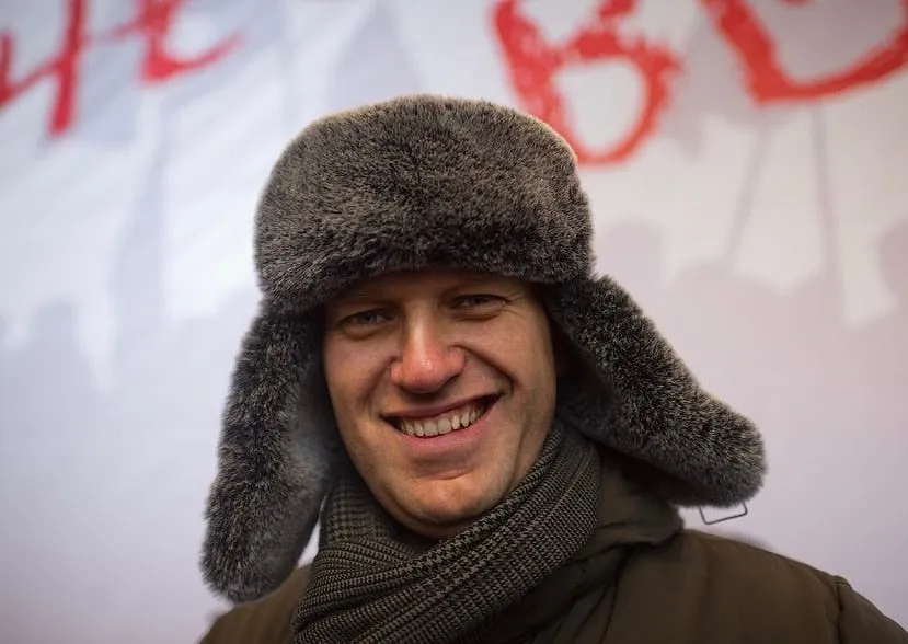 Я ваш новый Дед Мороз.