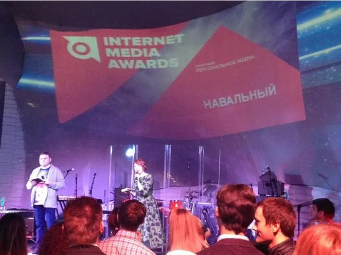 Tweet media