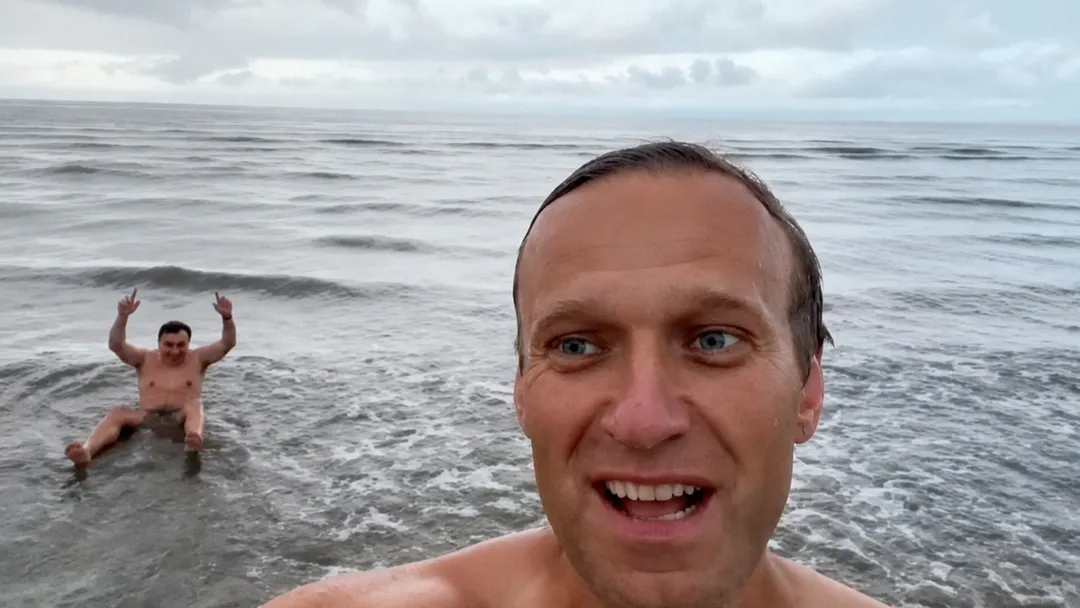 The idiot’s dream came true. I went for a swim in the White Sea. The few residents of Severodvinsk…