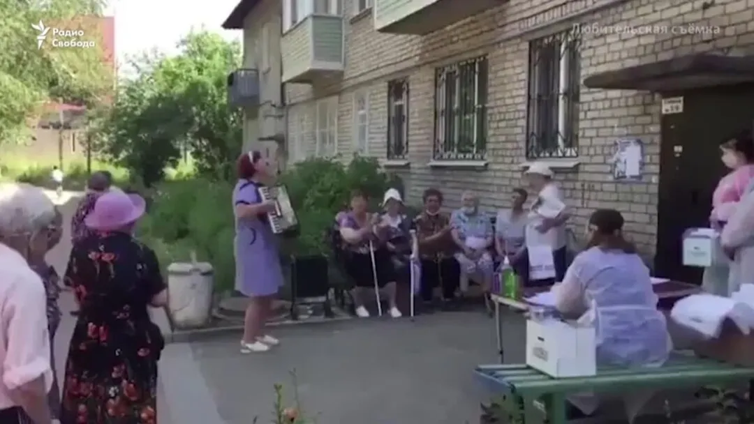 Если ваша вечеринка не выглядит так, как этот "избирательный участок" в городе…