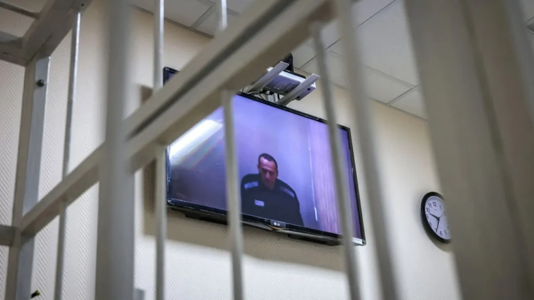 In His First Interview From Jail, an Upbeat Navalny Discusses Prison Life
