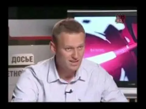 Алексей Навальный в эфире Youtube-канала «Совершенно секретно»